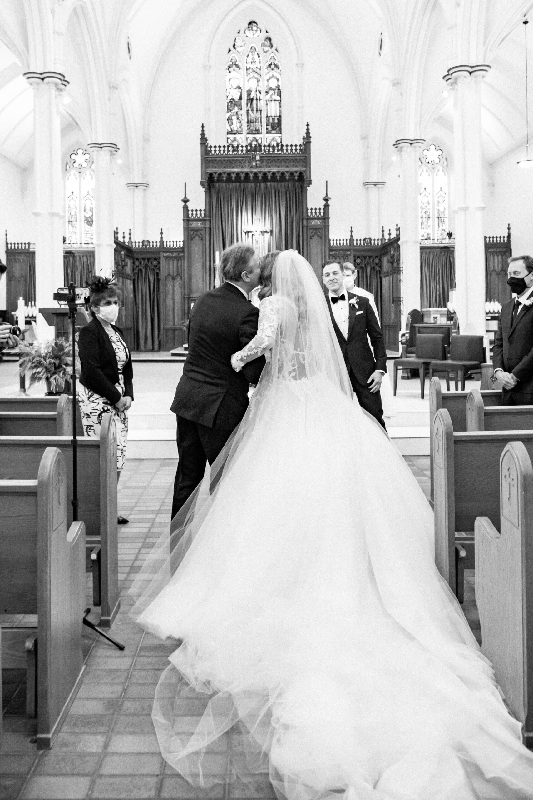 515-5ive15ifteen-A-Micro-Wedding-at-St.Basils-Between-Two-Toronto-Front-Line-Workers-14.jpg