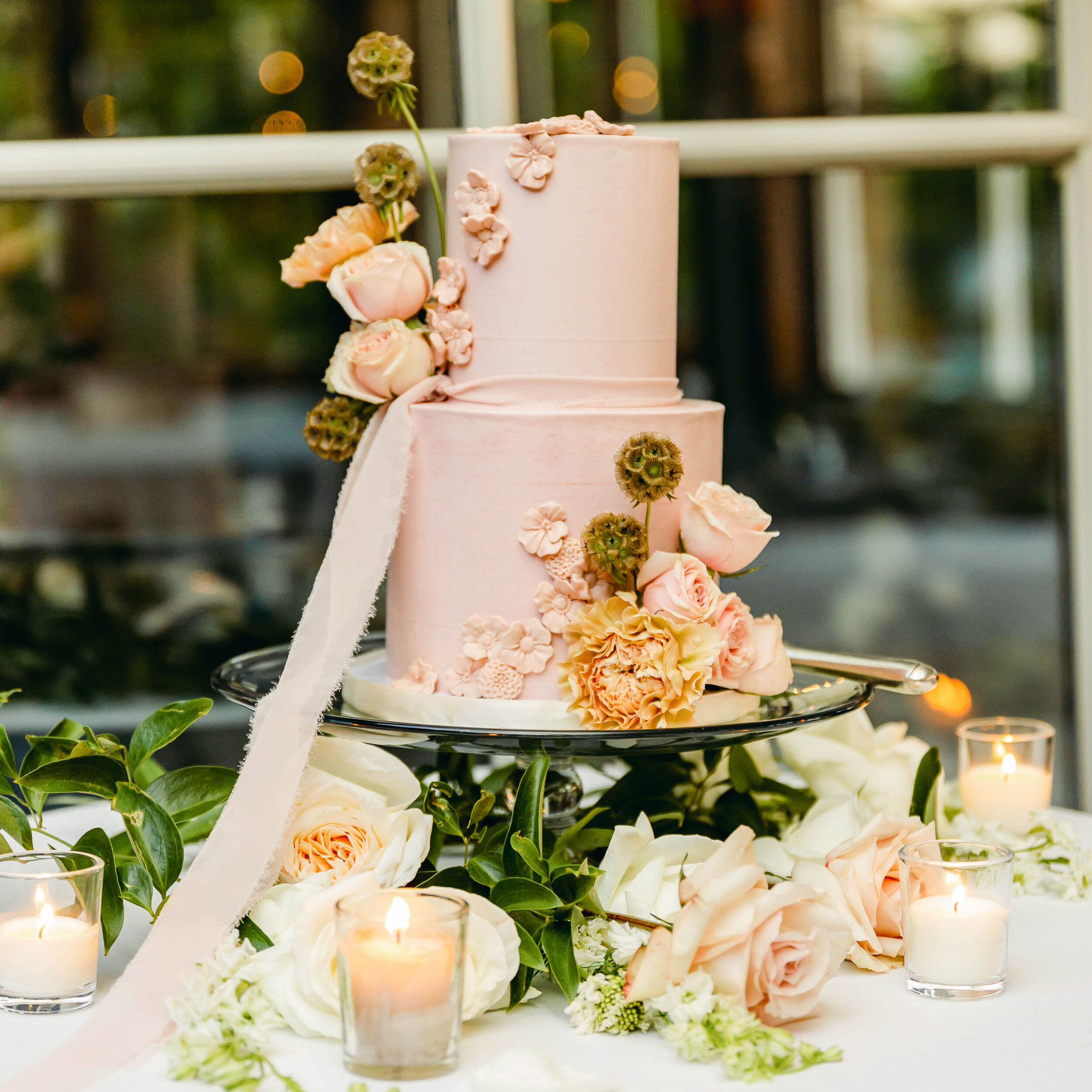 515-5ive15ifteen-An-intimate-micro-wedding-at-the-Toronto-Golf-Club-proves-love-is-timeless-1-23.jpg