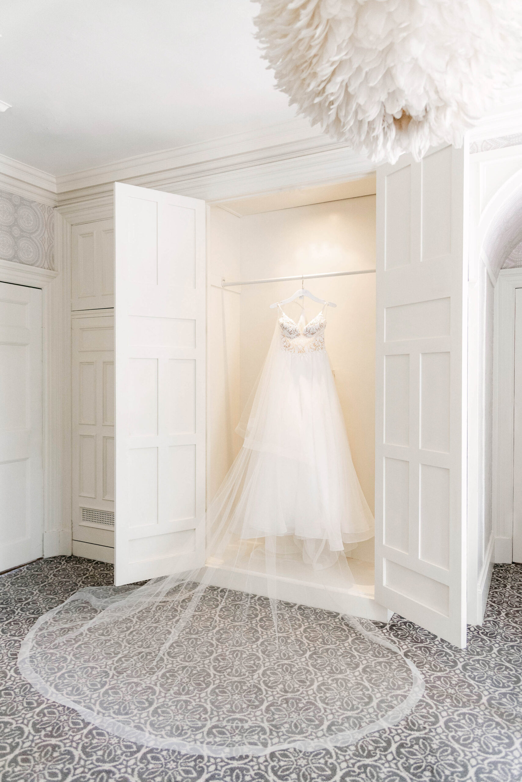 515-5ive15ifteen-Fall-in-love-with-this-couple’s-reimagined-micro-wedding-at-Graydon-Hall-Manor-SPACER-Fall in love with this couple’s reimagined micro wedding at Graydon Hall Manor-2.jpg