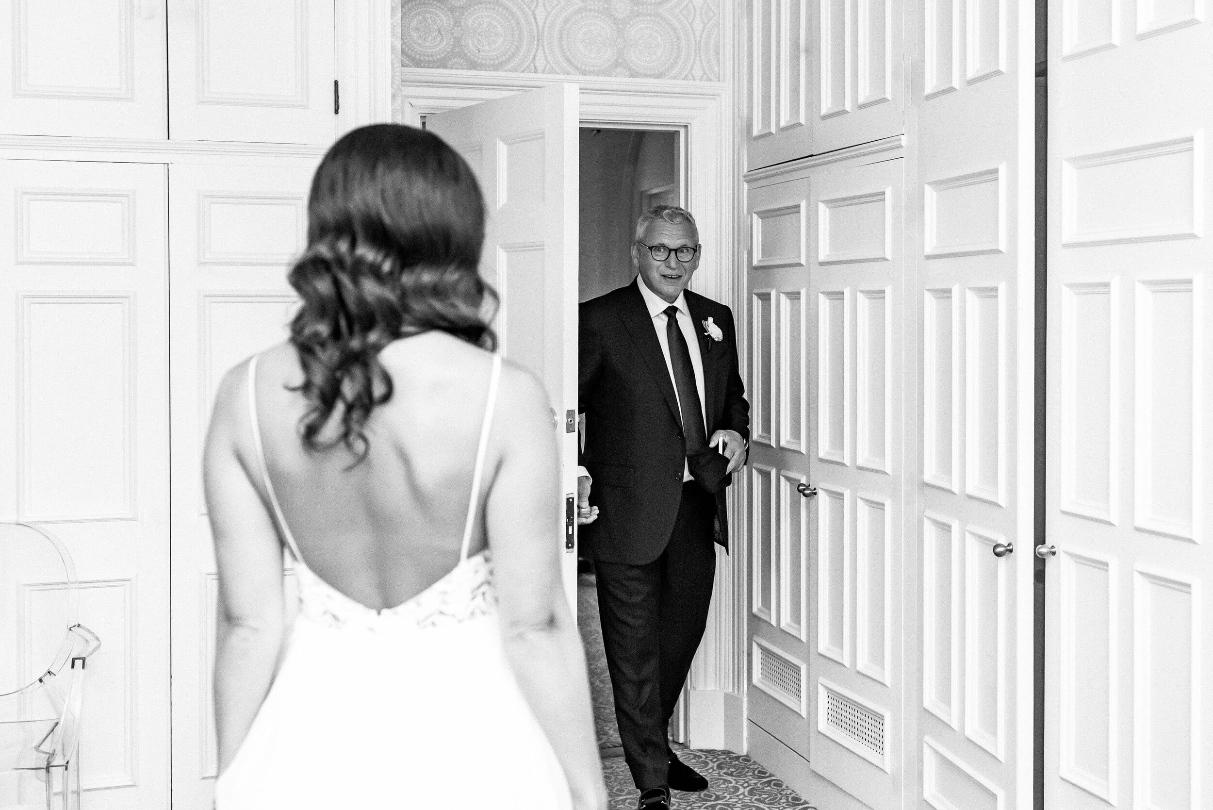 515-5ive15ifteen-Fall-in-love-with-this-couple’s-reimagined-micro-wedding-at-Graydon-Hall-Manor-SPACER-Fall in love with this couple’s reimagined micro wedding at Graydon Hall Manor-9.jpg