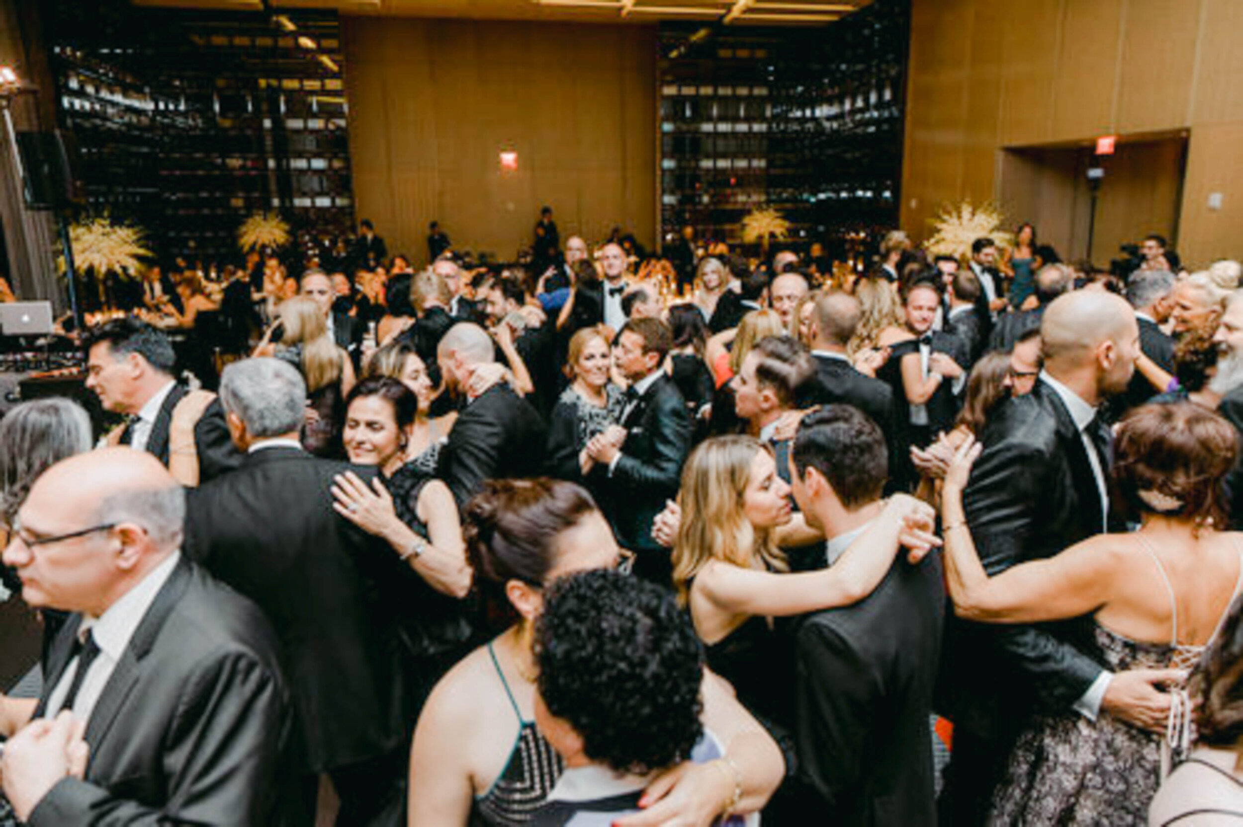 515-Photo-Co-modern-four-season-wedding-toronto-33.jpg